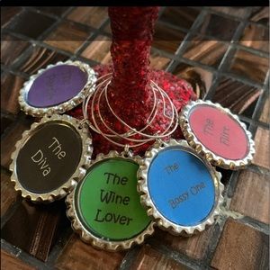 My Squad Wine Charm Set